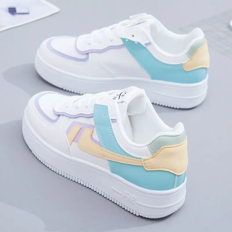 Sapatos de corrida casuais planos com cordões elegantes, tênis de corrida confortáveis de sola grossa, dedo do pé redondo, respirável, resistente ao desgaste