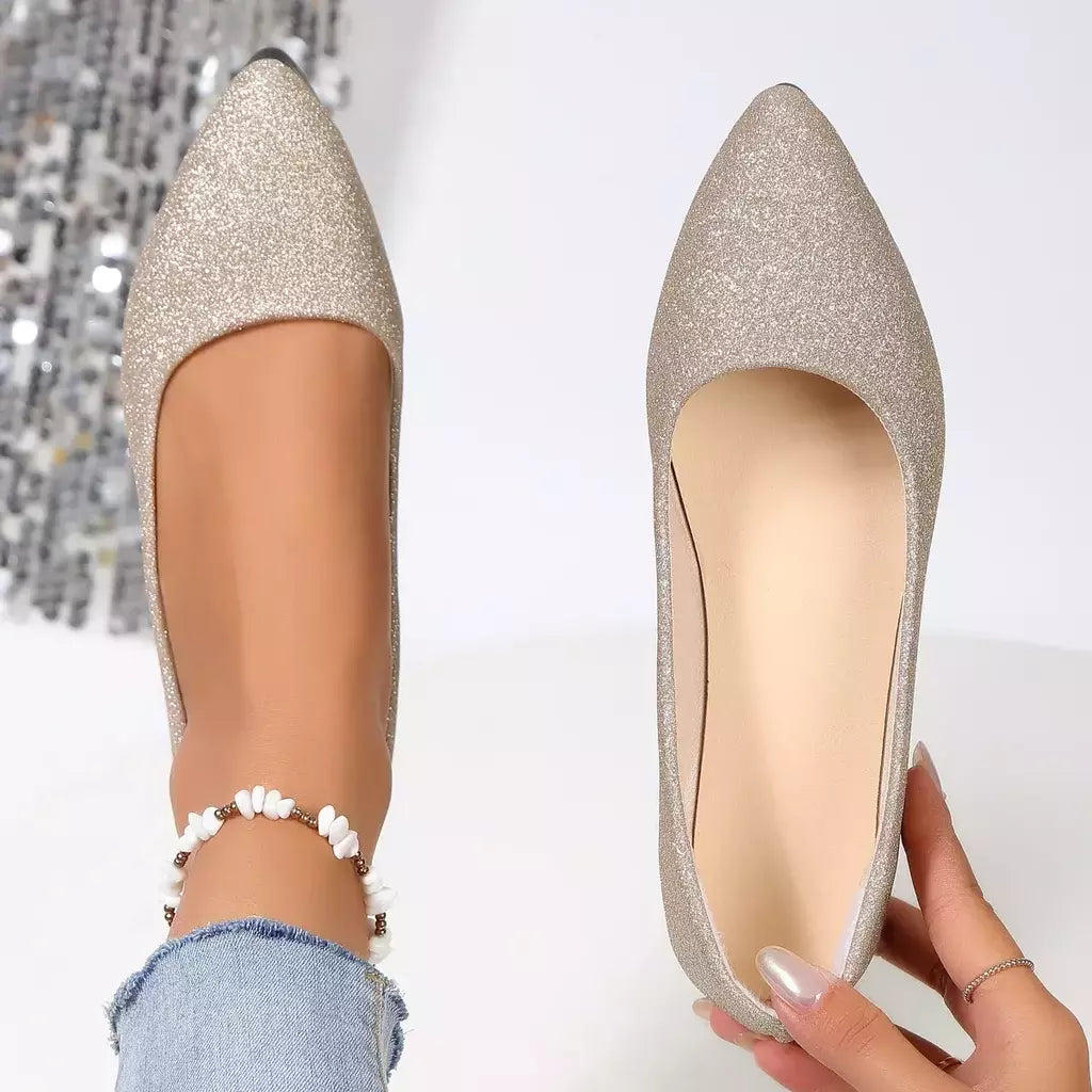 Mocassins deslizantes respiráveis para mulheres, sapatilhas rasas, fundo macio, sapatos de barco com dedo apontado, tamanho grande, 43, moda verão, 2024