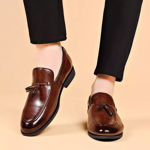Sapato de couro masculino estilo designer, sapatos casuais de negócios, sapatos de festa de casamento, plus size, novo em folha