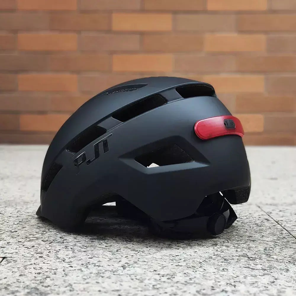 Pjt novo capacete de ciclismo em molde mountain road usb recarregável luz da cauda capacete da bicicleta esportes seguro chapéu mtb ciclismo capacete