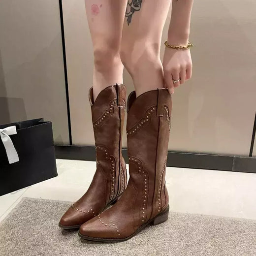 Botas góticas cravejadas para mulheres, joelho alto, couro curto, salto baixo, vaqueiro ocidental, designer de luxo, sapatos de rock novos, vintage, ocidental, 2024