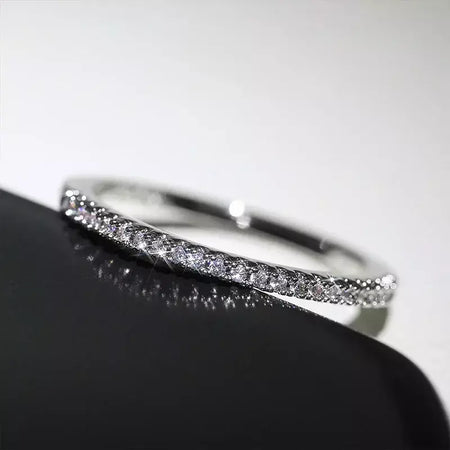 Huitan novos anéis finos minimalistas para mulheres casamento brilhante zircão cúbico de alta qualidade versátil feminino anel de dedo jóias