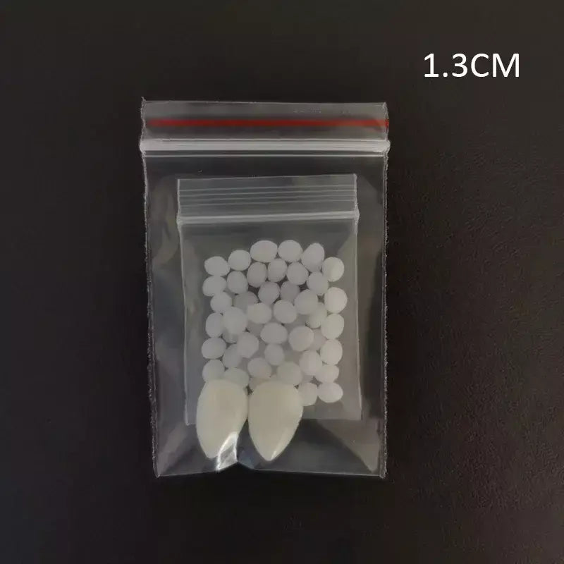 1 par de dentes de vampiro, presas, adereços para dentaduras, fantasia de halloween, dentes falsos, cola sólida, adesivo para dentadura, decoração de festa de halloween