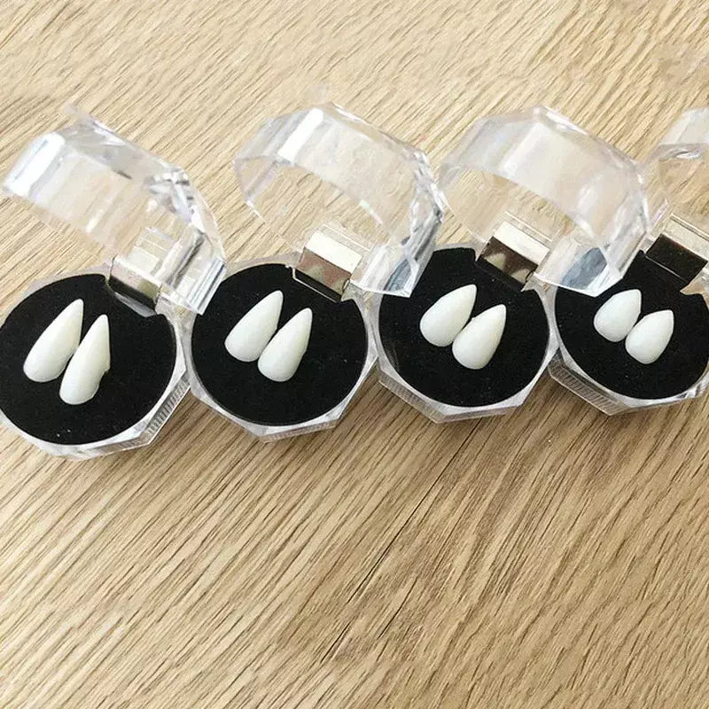 1 par de dentes de vampiro, presas, adereços para dentaduras, fantasia de halloween, dentes falsos, cola sólida, adesivo para dentadura, decoração de festa de halloween