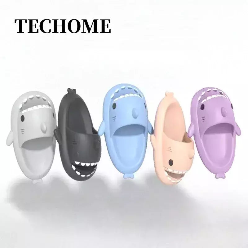 Chinelos de tubarão dos desenhos animados para homens e mulheres, slides internos do banheiro, moda casal, sapatos baixos, sandálias, EVA suave, chinelos de praia, verão