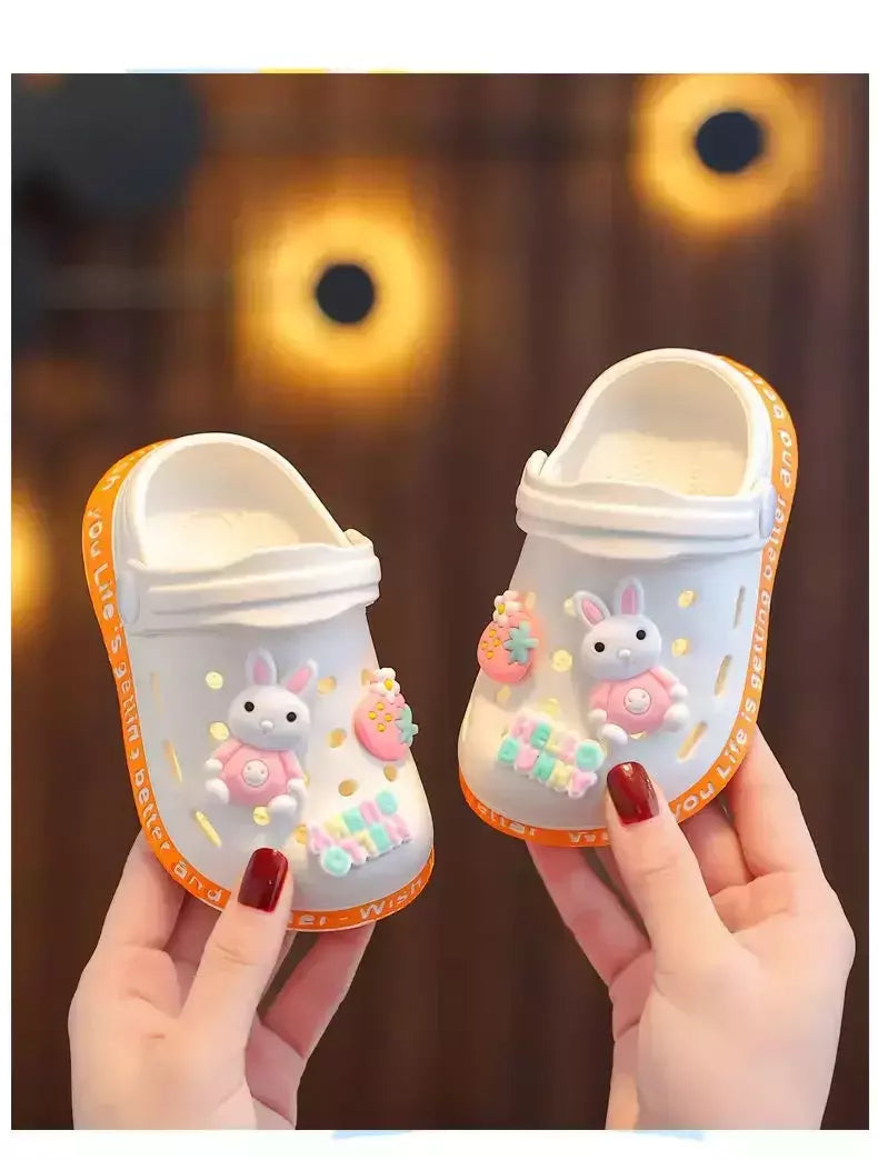 Chinelos bonitos dos desenhos animados das crianças com solas macias, Baby Bags Sapatos perfurados, Home and Baby Sandals