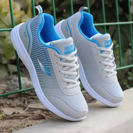 Primavera e outono senhoras diariamente sapatos femininos casuais esportes coreano moda respirável fundo plano correndo luz tênis de viagem