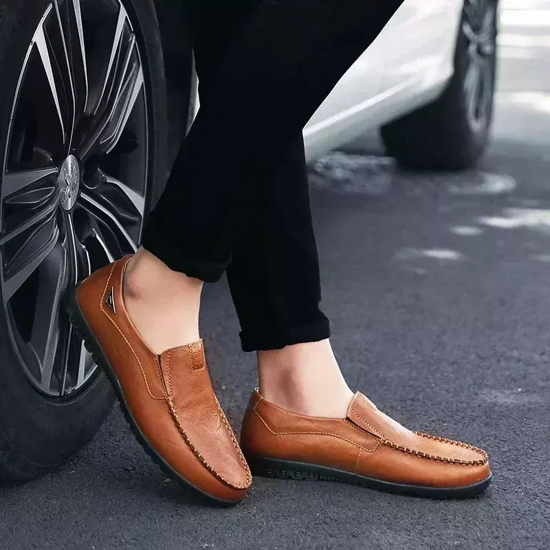 Couro de vaca natural masculino mocassins de couro genuíno italiano, sapatos de vestido masculino, calçado formal, casual, marca, venda