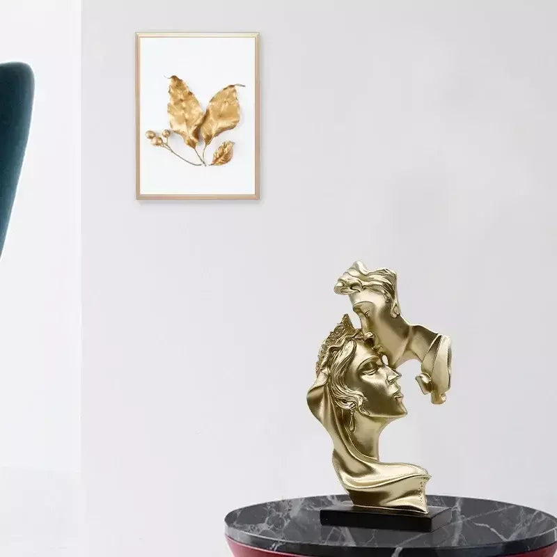 Mini resina amantes estátua estatueta beijando postura modelo artesanato escultura ornamento decoração para casa desktop armário de vinho decoração