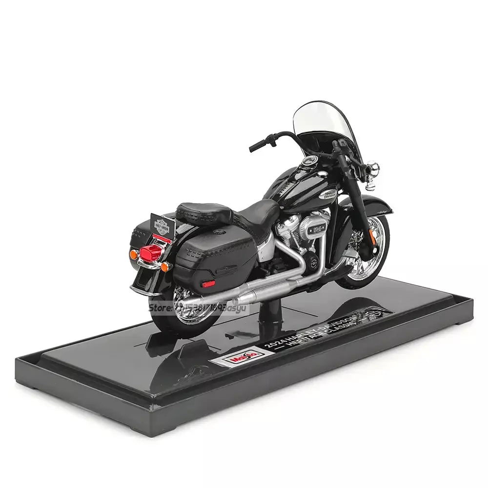 Maisto 1:18 Harley-Davidson Motocicleta 2024 Harley Davidson Heritage Classic Alloy Modelo de motocicleta Coleção de carros de brinquedo