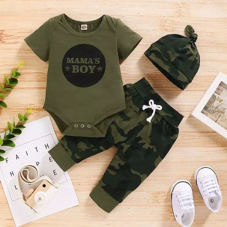 Conjunto de roupas para bebês recém-nascidos de 0 a 18 meses, estampa de letras, body de manga curta + calças camufladas + chapéu, 3 peças, roupas de verão para meninos