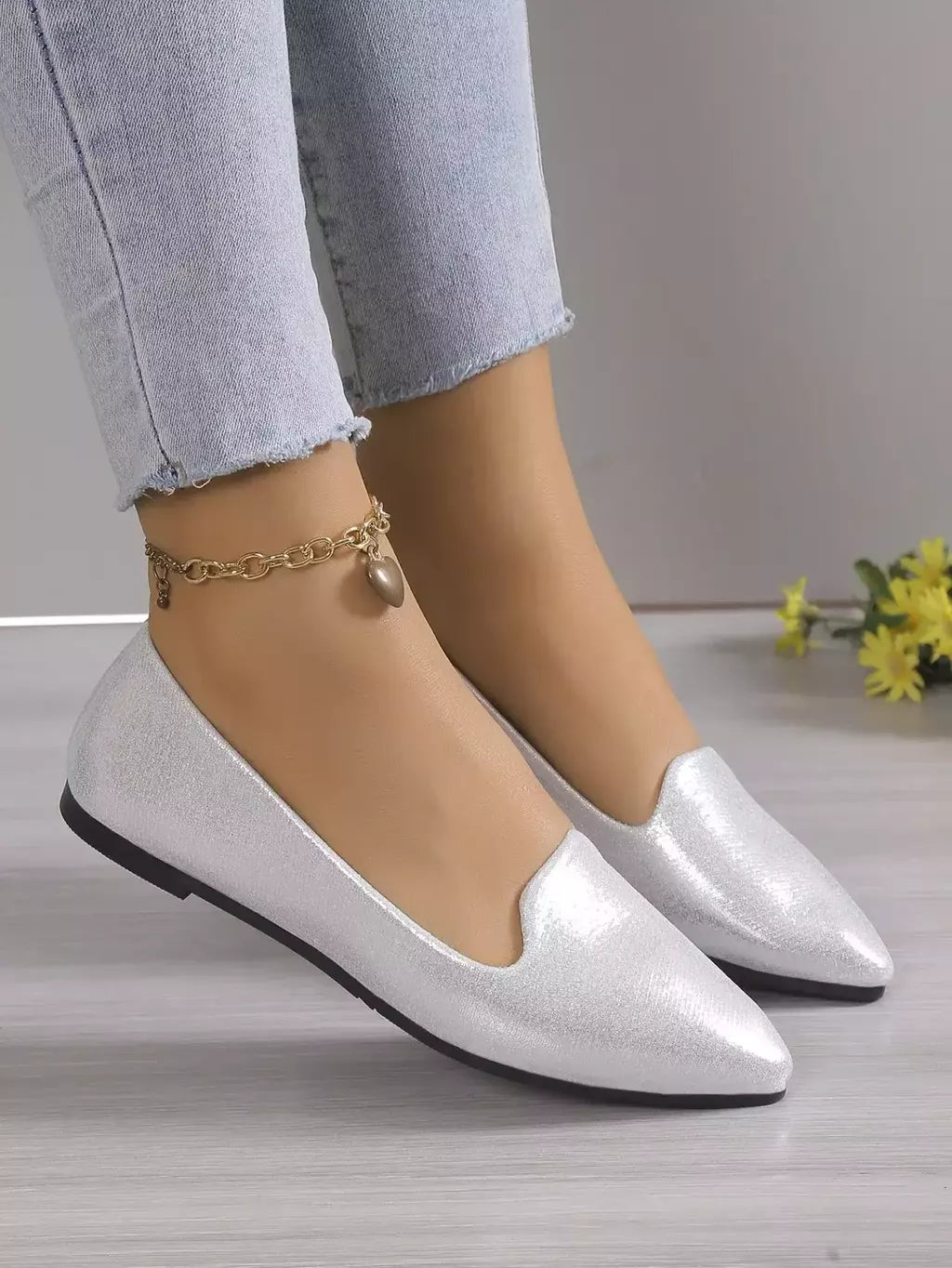 Mocassins deslizantes respiráveis para mulheres, sapatilhas rasas de balé elástico, fundo macio, sapatos de barco com dedo apontado, tamanho grande, 43, moda, 2024
