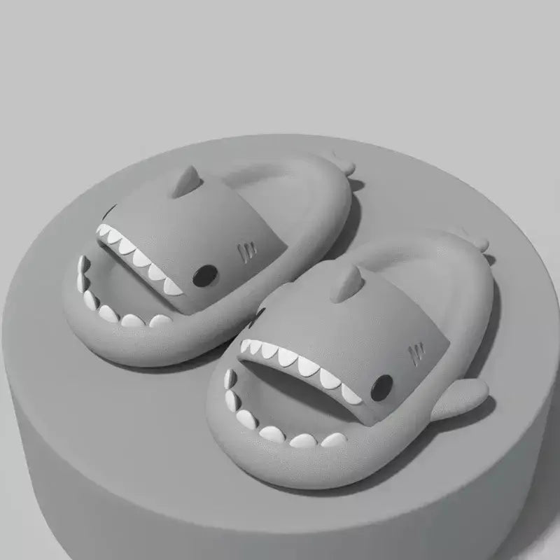 Chinelos infantis sola macia dos desenhos animados tubarão chinelo mulher homem interior ao ar livre eva chinelos antiderrapantes para sapatos infantis sandálias