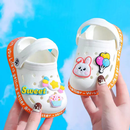 Verão dos desenhos animados coelho urso respirável crianças indoor tamancos sapatos com buracos antiderrapantes unisex chinelos de sola macia crianças sandálias