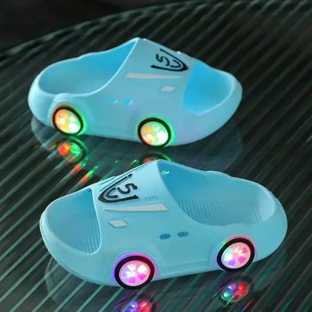 Chinelos luminosos das crianças forma do carro meninos meninas moda sapatos bonitos banheiro crianças chinelos da criança