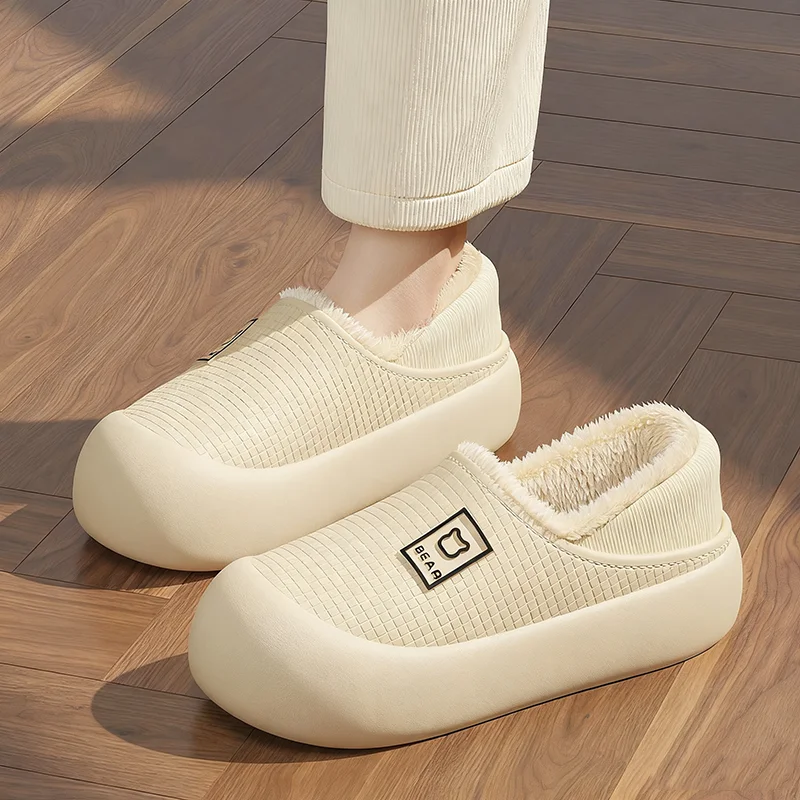 Chinelos de algodão para mulheres inverno saco à prova dwaterproof água salto quente antiderrapante chinelos de pelúcia para homens fundo grosso sapatos de casal