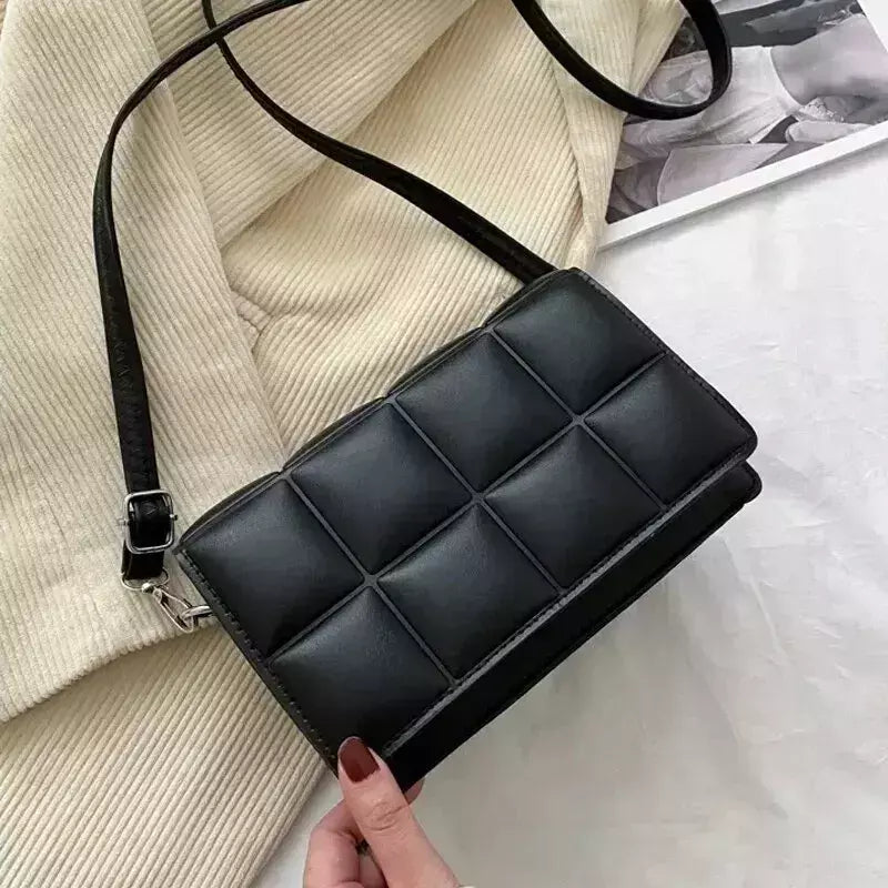 Pequena bolsa de couro PU para mulheres, bolsa crossbody, alça clássica, marca de moda, designer, tendência, feminina