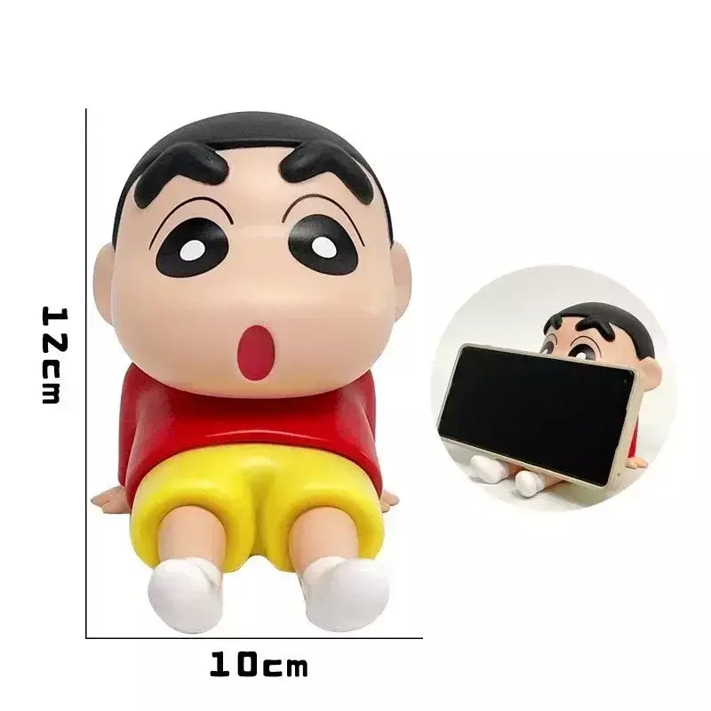 Crayon shin-chan figuras suporte do telefone kawaii anime ornamentos de mesa dos desenhos animados assistindo tv telefone suporte bonito boneca decorações