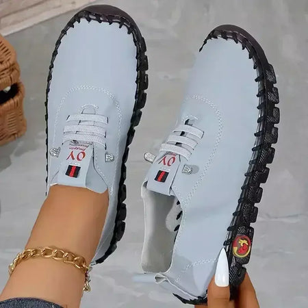 Mulheres tênis 2025 novos sapatos de designer mocassins de sola macia romana respirável ao ar livre retro tamanho grande único sapatos para mulher