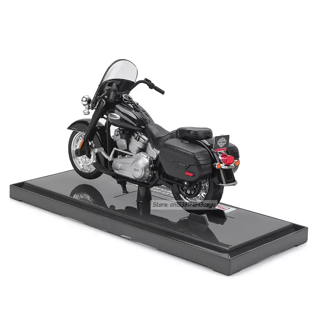 Maisto 1:18 Harley-Davidson Motocicleta 2024 Harley Davidson Heritage Classic Alloy Modelo de motocicleta Coleção de carros de brinquedo