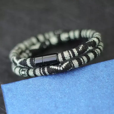 Novo em homens bohemia corda pulseira atrair magentic braclet aventura sobrevivência braslet pulseras hilo hombre praia surf brazalete