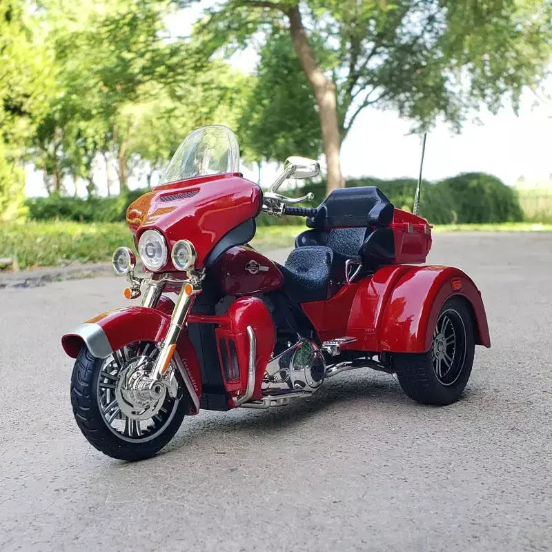 CVO-Tri Glide Alloy Motorcycle Model for Kids, Três Rodas, Cruzeiro, Viagem, Diecast, Lazer na Rua, Luz Sonora, Presente, 1:9