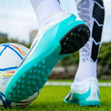 Tênis de treinamento de grama profissional para homens, grampos interiores, botas de futebol indoor, botas antiderrapantes, sociedade original