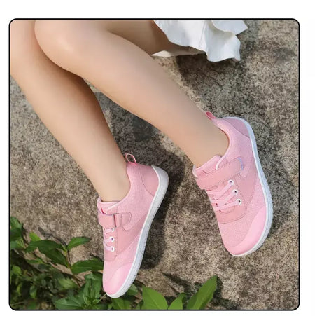 Novos meninos meninas tênis crianças largas sapatos descalços naturalmente spracam sapatos da criança pequena grande criança