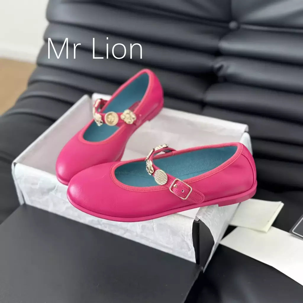 Sapatilhas de couro puro para mulheres, moda casual, sapatos elegantes simples, adornados metálicos, estilo diário e festivos