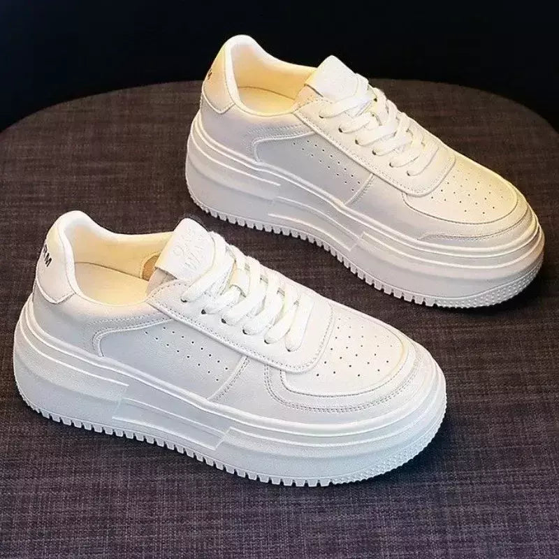 Tênis feminino vulcanizado em couro em U, sapatos casuais brancos, respirável, esporte, andar, correr, flats plataforma, novo, 2023