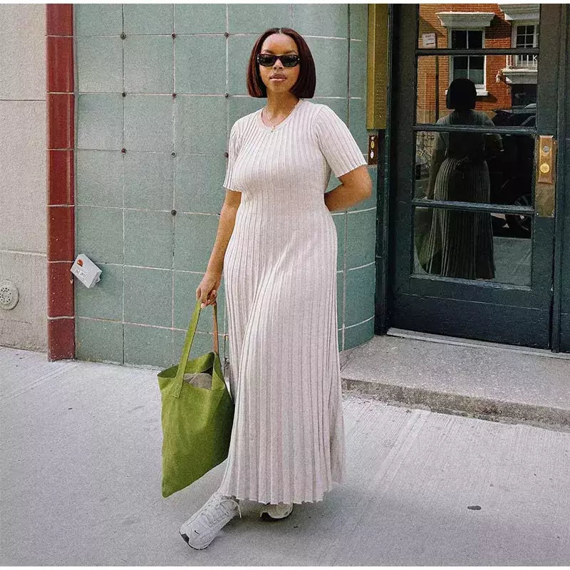 Vestido longo de malha monocromática feminino, manga curta, vestido feminino plissado, gola em O, quadril, primavera, moda verão, feminino, 2022