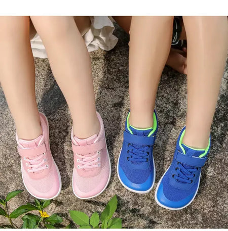 Novos meninos meninas tênis crianças largas sapatos descalços naturalmente spracam sapatos da criança pequena grande criança