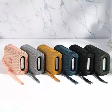 Alto-falante bluetooth tg313 mini amplificador portátil ao ar livre à prova dwaterproof água baixo alta fidelidade caixa de alto-falante luz led suporte cartão tf rádio fm