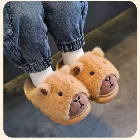 Capivara crianças chinelos 2025 inverno novo bonito fofo algodão sapatos de chão mulher quente interior dos desenhos animados piso de pelúcia casa chinelos