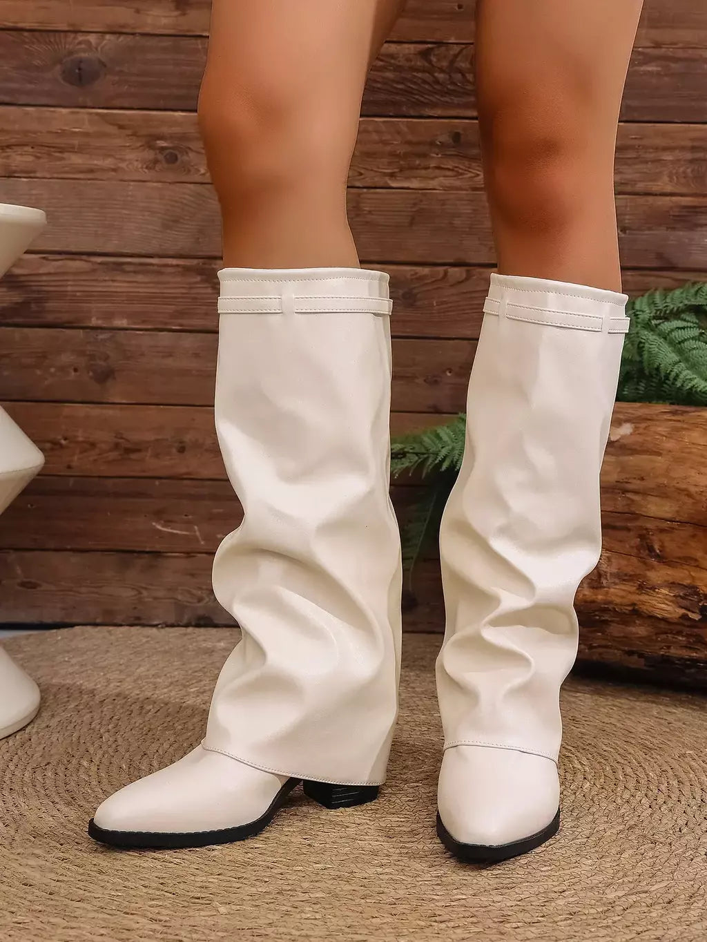Moda plissada bota de salto alto outono novo tamanho grande estilo britânico calças de tubo alto bota feminina transfronteiriça lindamente