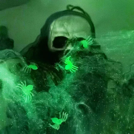 50 pçs halloween aranhas luminosas mini horror aranha brilho no escuro decorações de festa de halloween casa assombrada adereços assustadores