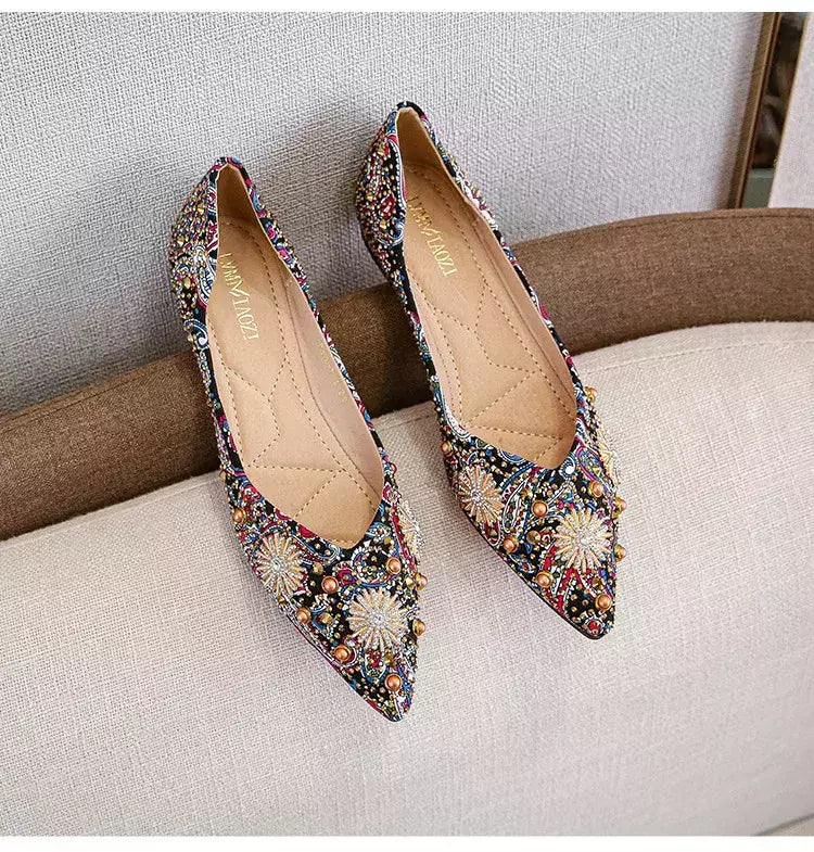 Mocassins lisos de strass de dedo apontado, sapatilhas femininas clássicas, sapatilhas femininas, sapatos de barco macio, rebites, novo, outono, 2022