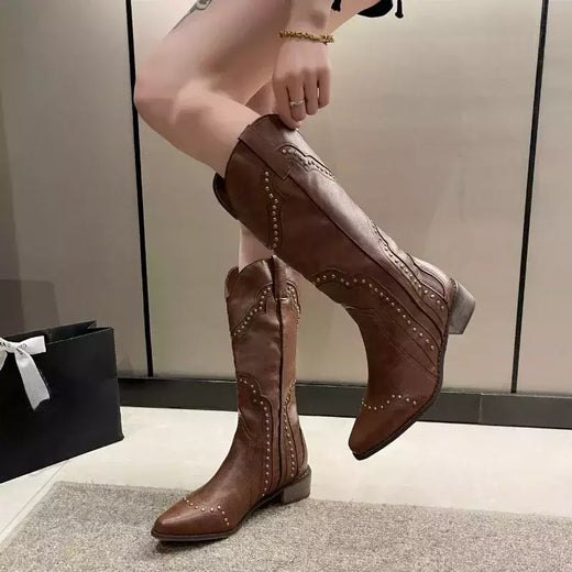 Botas góticas cravejadas para mulheres, joelho alto, couro curto, salto baixo, vaqueiro ocidental, designer de luxo, sapatos de rock novos, vintage, ocidental, 2024