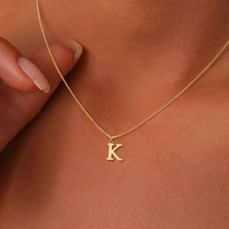 Colar inicial A-Z colar banhado a ouro 18K com letra fofa colar de aço inoxidável para mulheres