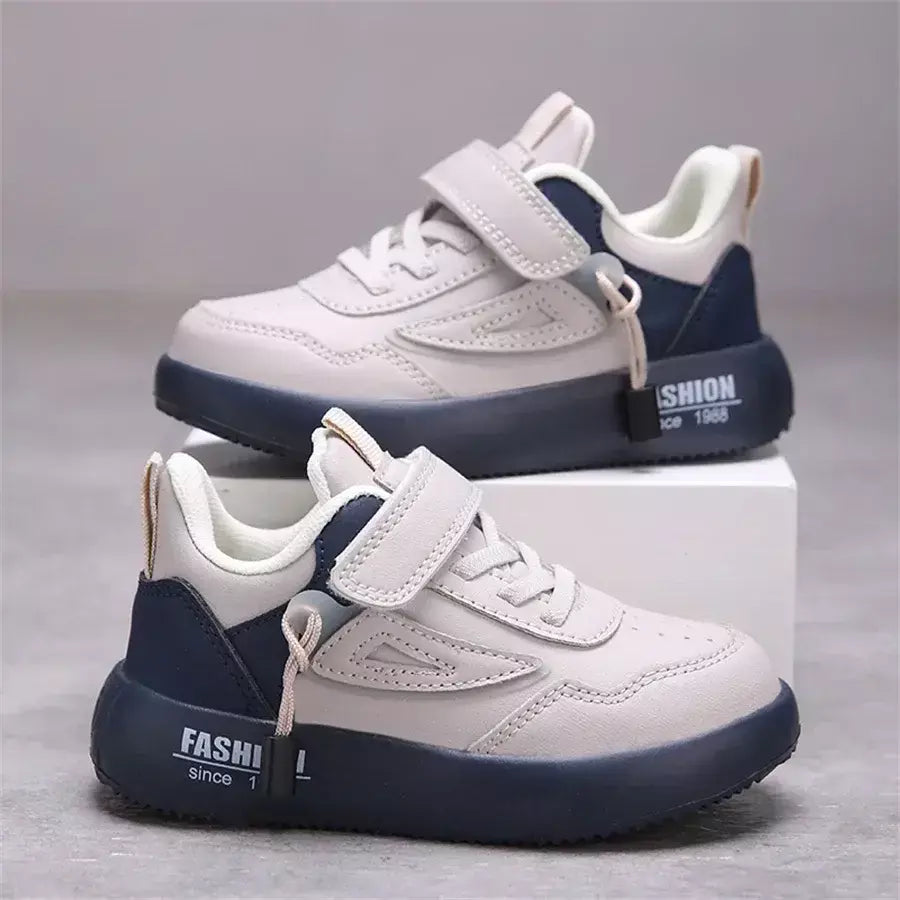 Tenis tênis crianças primavera/outono novos meninos meninas sapatos esportivos casuais sapatos de couro sola macia crianças pequenos sapatos brancos