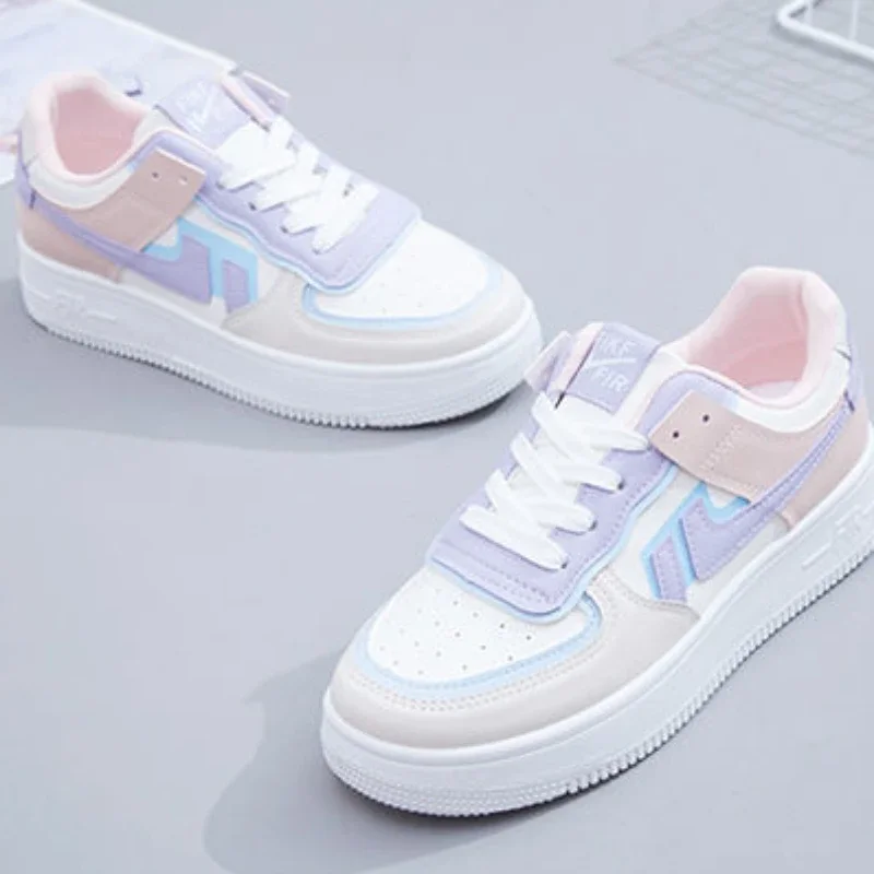 Sapatos de corrida casuais planos com cordões elegantes, tênis de corrida confortáveis de sola grossa, dedo do pé redondo, respirável, resistente ao desgaste