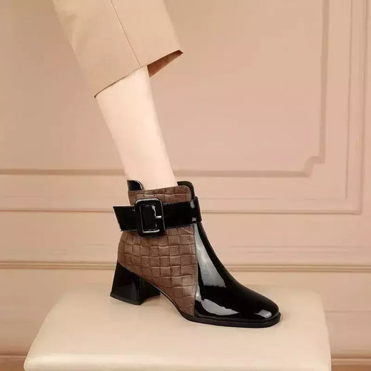 Botas retrô com saltos grossos para mulheres, botas curtas de plataforma, fivela de cinto, sapatos de trabalho feminino, nova moda outono