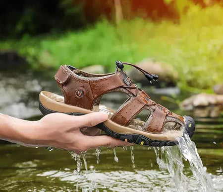 2024 sapatos masculinos de couro verão novo tamanho grande sandálias masculinas sandálias de moda chinelos tamanho grande 38-47 ?