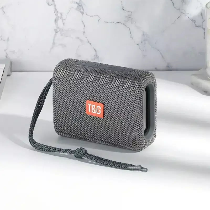 Alto-falante bluetooth tg313 mini amplificador portátil ao ar livre à prova dwaterproof água baixo alta fidelidade caixa de alto-falante luz led suporte cartão tf rádio fm
