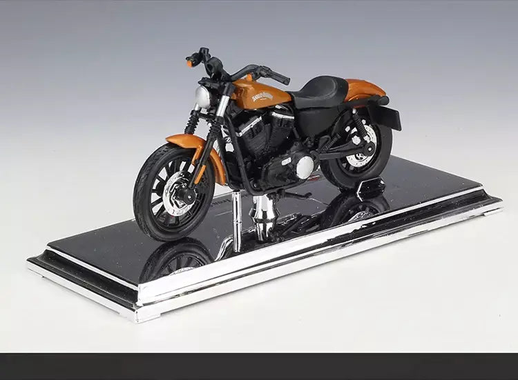 Maisto 1:18 harley davidson sportster ferro 883 liga clássico modelo da motocicleta diecast metal motocicleta modelo crianças brinquedos presente