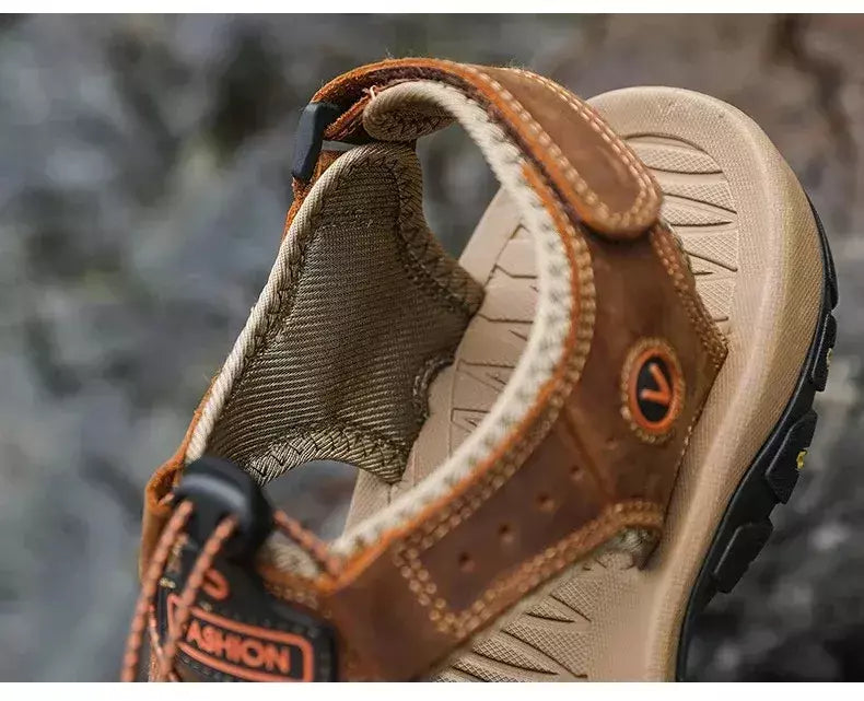 2024 sapatos masculinos de couro verão novo tamanho grande sandálias masculinas sandálias de moda chinelos tamanho grande 38-47 ?