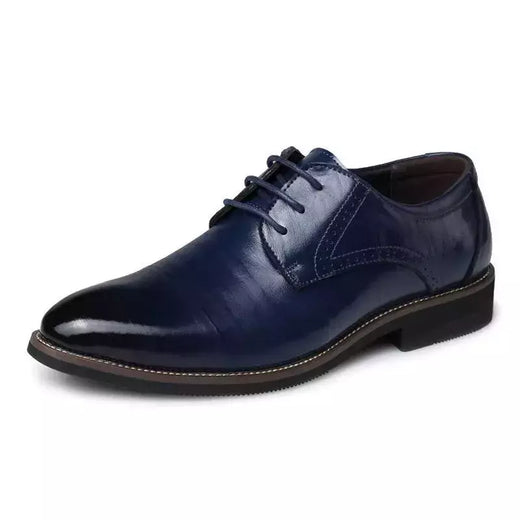 Sapatos masculinos de couro casual, sapatos luxuosos, sapatos sociais masculinos, designer britânico de ponta pontiagudos, marrom suave, negócios de casamento
