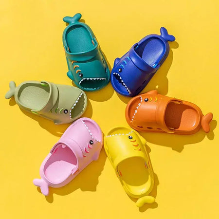 Crianças sandálias dos desenhos animados tubarão verão da criança meninos meninas sola macia sapatos de bebê chinelos antiderrapantes
