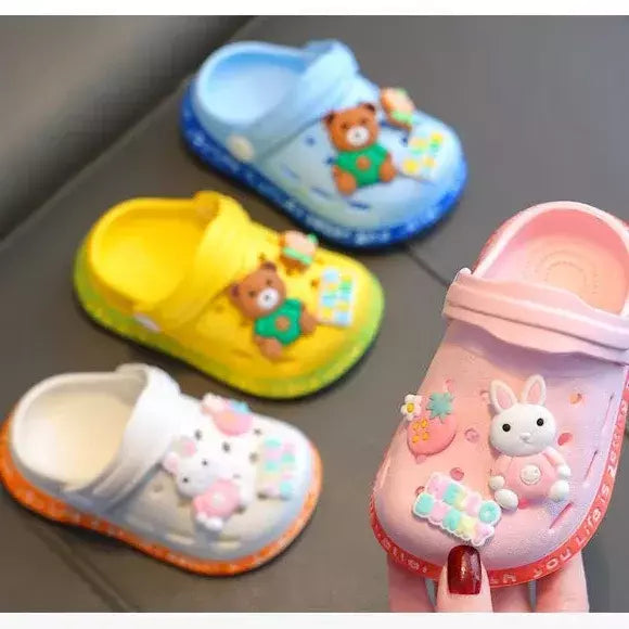 Chinelos bonitos dos desenhos animados das crianças com solas macias, Baby Bags Sapatos perfurados, Home and Baby Sandals