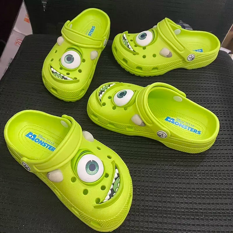 Novo dos desenhos animados mike verão antiderrapante ao ar livre sapatos de praia casuais monstro grandes olhos buraco chinelos confortáveis sandálias respiráveis presentes